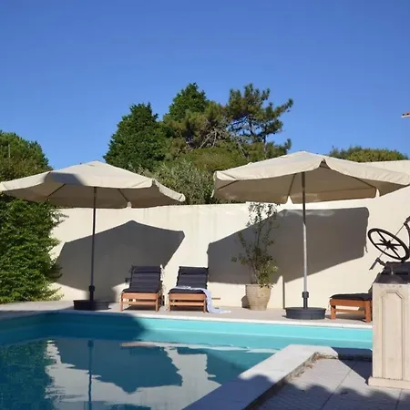 בית נופש Spacious Villa With Pool 5 Minutes From The Beach *